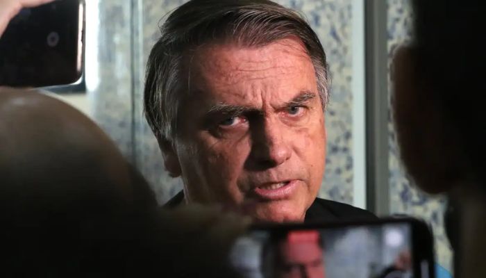  Defesa diz que Bolsonaro não tinha conhecimento sobre vídeo de Eduardo 